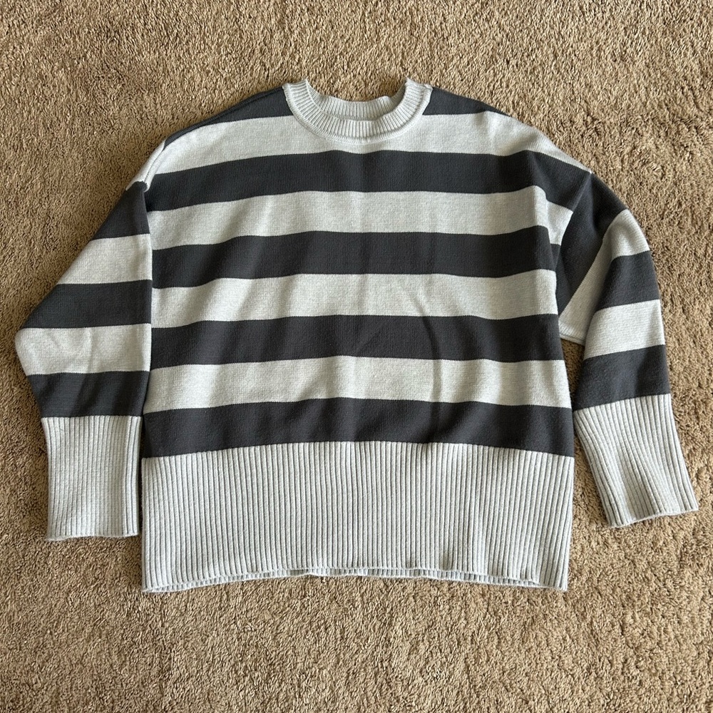 NWOT Kendall & Kylie Black and Gray Striped Sweater